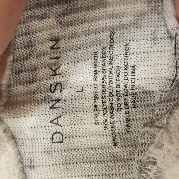 💕DANSKIN💕 Oh So Soft PJ Set (1 Jogger + 2 Shorts) ~ Large L NWT - Picture 7 of 10